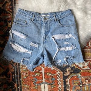 Geoffrey Beene Distressed Jean Shorts - 6